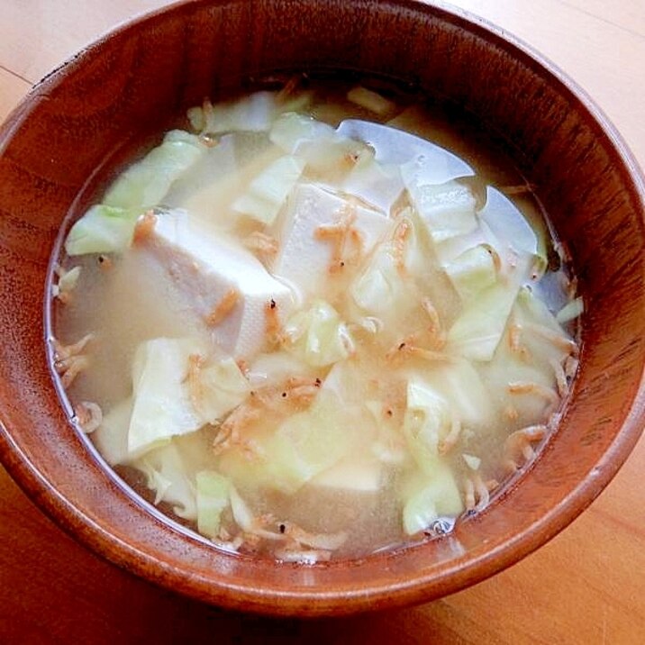 5分!カルシウム入り❤豆腐とキャベツの味噌汁♪